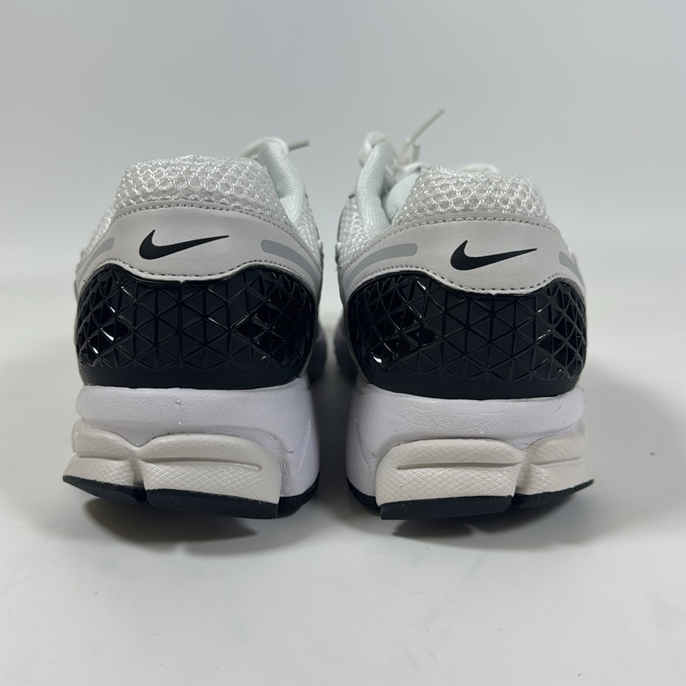 Men’s Nike Air Zoom Vomero 5 White/Black FB9149-101 - Picture 4 of 4